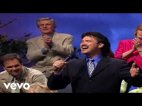 Bill & Gloria Gaither - Canaanland Is Just in Sight [Live] ft. Ivan Parker