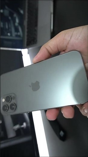 iPhone 12 Pro Graphite Hands On