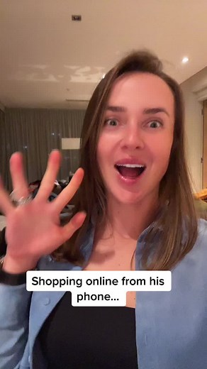 Convenient Shopping with Apple Pay for Couples