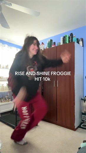 WHAT THE FLIP #emote #twice #10k? | Twice
