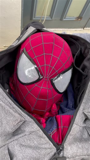 Two beautiful costume #spiderman #spidey #marvel #mcu #cosplay