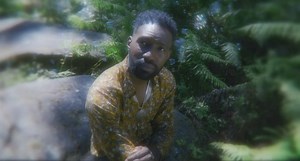 Abou Tall se livre à sa « Mona Moore » [VIDEOCLIP]