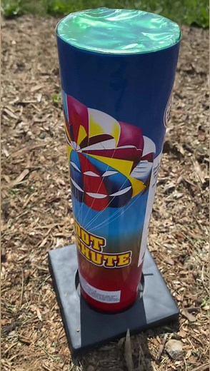 12K views · 115 reactions | World’s Biggest Parachute Firework! 廒 | Evan Era | Facebook