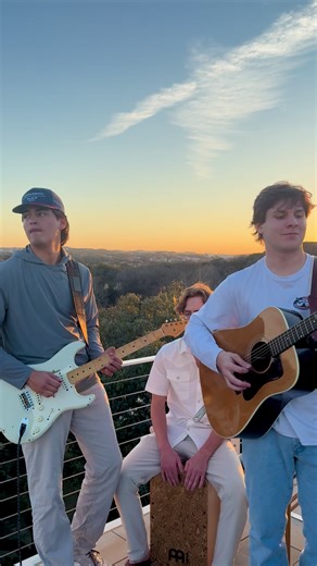 Chris Stapleton: Scarecrow in the Garden and More