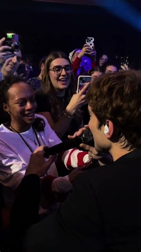 my petition for more boyfriends at my shows