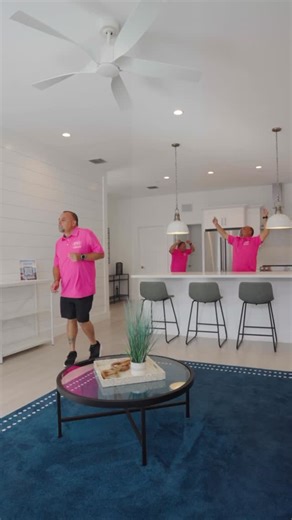 Ernesto Portuondo on Instagram: "It's Fri-YAY! 💯 What's happening this weekend in the upper key? Key largo boat parade this Saturday. And Sunday, Santa Claus is coming to town. #HappyHolidays #FloeidaKeys #FloridaKeysHappenings #BoatsAndHomesFL #BoatsAndHomes #ErniePortuondo #ChristmasInTheKeys #AmericanCaribbean #RealEstate #Islamorada #KeyLargo #Tavernier"