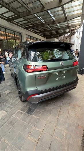 2026 MG Hector Tomahawk EV Premium SUV - Price, All Features, New Interiors | MG Hector Hawk EV 2026