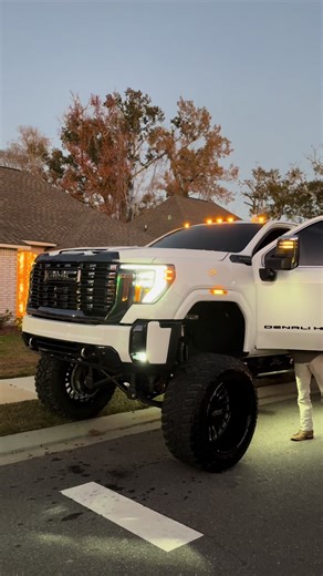 Denali Customization with 14-inch Lift