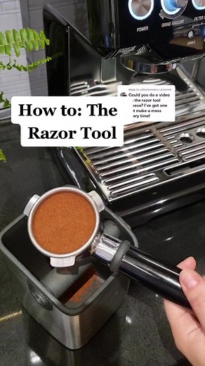 Reply to @coffeeinleeds Here's how to use The Razor Tool! Using a knock box can keep things nice and tidy😊 #learnontiktok #razortool #homebarista #coffee101