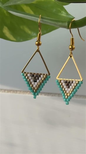 Brick stitch earrings ❤️ full tutorial on my page #shorts #beadedearrings #beadtutorial #beadwork