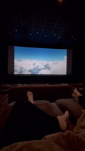 又到數學題時間🤭 2 Jan 2001 - 拍拖 6 Jan 2013 - 結婚 請問在一起多久了？ #繼續的數不停的數 #明年今日重新數過 #每年問同一個問題 #happyanniversarymylove | Sandy Chew