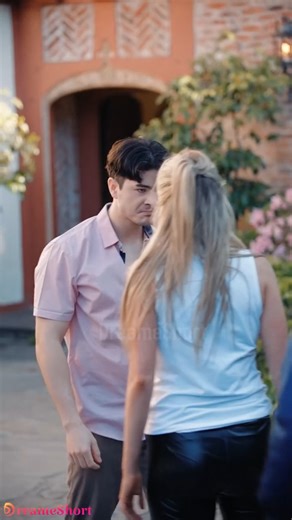 Watch👉 https://ds.reelhunter.online/7397696877862088704 🌟Fleeing the Ravagers, Isabel—fiery alpha’s daughter of the BloodMoon Pack—stumbles on the enigmatic Drake. Chaos sparks an unshakable pull between them, but her overprotective brother Tristan keeps interfering. Her father’s murder cries for vengeance… yet Drake is her fated mate. And just as their bond deepens, the once-trustworthy Tristan turns suspiciously secretive. What’s he hiding? Where will this tangled path of revenge and love le