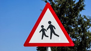 School Drop-off Etiquette: Pull Forward Rant