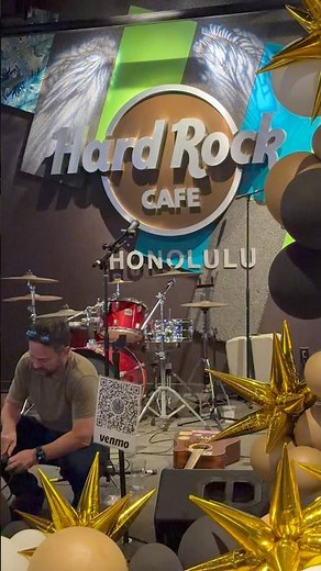 🌺 Hard Rock Cafe Honolulu Review: our Waitress is better than yours - Kairee is the BEST!