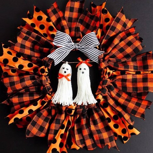 17K views · 93 reactions | This adorable DIY HALLOWEEN RIBBON WREATH is so easy to make it's almost scary!  Check out the full tutorial here: https://www.positivelysplendid.com/halloween-ribbon-wreath/ And find the how-to for the tassel ghosts here: https://www.positivelysplendid.com/tassel-ghosts/ | Positively Splendid | Facebook