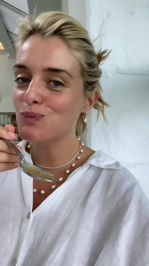 572K views · 12K reactions | Easy Peach Cobbler  — a foodie bedtime...