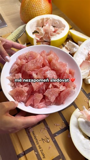 Jak loupat pomelo. #receptipyodzuzky #tip #pomelo