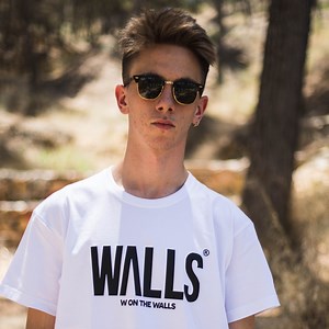 Maldición - Letra - Walls