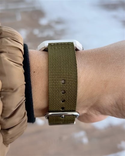 シズコレ(thizz collectibles) on Instagram: "- Today’s pic - CASIO W-59B-3AVEF(Module 590) EU Exclusive Model. My Favorite Cool Casio. 2026年初投稿は真っ白なチープカシオから。 ヴィンカシもひととおり集め切った感があるので、今年は原点に帰ってG-SHOCKもチプカシも投稿していこうかなと。 このEU専売のW-59はいつも見慣れてるW-59だとは思えないくらいイメージが激変。 カラーチェンジだけでこんなに化けるのか。 ちなみにこのセパレートタイプのNATOはまさかの純正。 国内発売が無かったのが悔やまれる。 #followme . . #thizzcollectibles #casiow59 #casiomarlin #casiovintage #casiooriginal #casioclassic #casiosaat #casiorare #casiolovers #vintageclassic #watchblog #watchpics #vintage