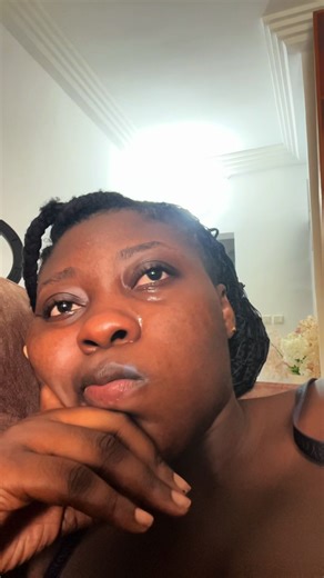 Je fais cette vidéo pour vous expliquer les réalités de l’entreprenariat 🙏🏻🙏🏻🙏🏻 sachez faire vos choix surtout les endroits où vous deposez vos commerce prière beaucoup et parlez à vos guide spirituel avant tout action pour évitez les recommencer, les pertes et la dépression. J emprofite pour vous invitez à l’ouverture de ma boutique à Yop près de la Boulengerie Petit Paris Koute 🙏🏻❤️☘️avec -50 100 de réduction sur tout nos prestation la date vous sera communiquées d’ici là merci infinim