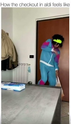 Aldi Checkout Feels Like... HILARIOUS 😂 (Tik Tok esgape)