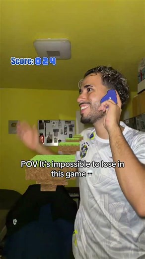 Bro turned on creative mode🤣 #games #challange #phonk