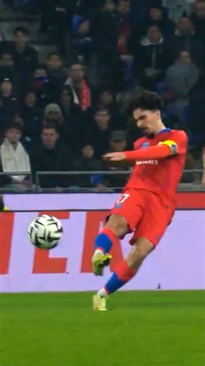 The most satisfying pass you’ll see all season 🧠⚽ | PSG - Paris Saint-Germain