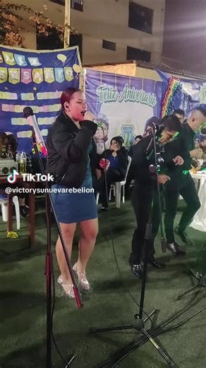 Videos de Katherine Cossio Flores (@katherine.cossio) con “Glass Heart Symphony - Elly Sanca”