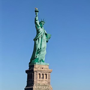 House of Dior New York, at 57th and Madison, opens across four expansive floors with ready-to-wear, jewelry, fragrances, Dior Maison creations, a new Dior Spa, and flagship-only exclusives ​ ​ House of Dior New York is now open, visit us today | Dior