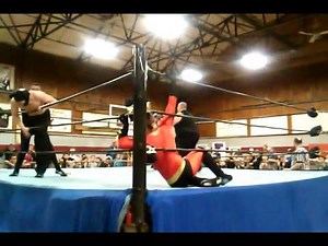 11)Superhero Wrestling-All The Superheros Wrestle