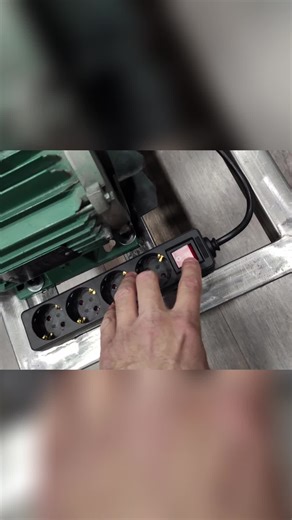 See how this self-powering generator works! Patented magnetic tech & high-efficiency alternator give it a 666% energy boost! #Generator #DIY #Engineering #Innovation #Science #Tech