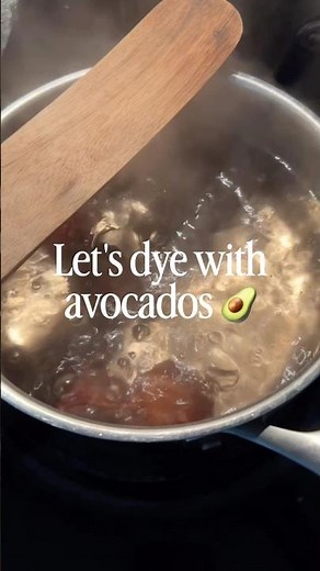 Let's try natural dyeing with avocados! #naturaldyeing #dyeingwithavocados #dyetutorial