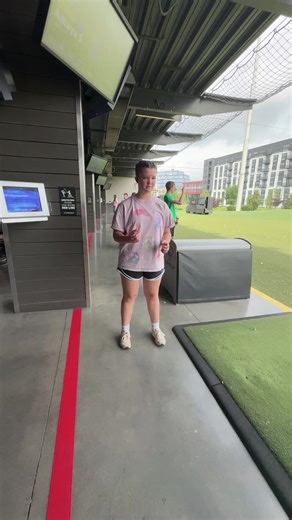 #fypp #topgolfff #blowup #goviraltiktok #onthebeat #golftok #progolfer #bsff #stuco @addieeee🐆🎱💋🪩