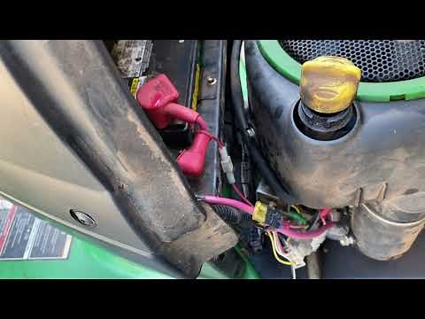 John Deere LA105 Mower Oil change