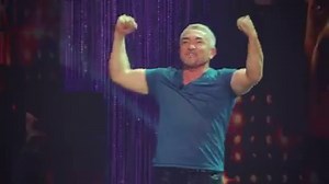 See celebrity dog trainer Cesar Millan transform dogs in real time! Performing LIVE in front of an audience of dog lovers, in glitzy Las Vegas! Cesar Millan: Viva Las Vegas Premieres tomorrow 8.30pm AEST #NatGeoPeople http://natgeotv.com.au/tv/cesar-to-the-rescue/ | National Geographic Australia