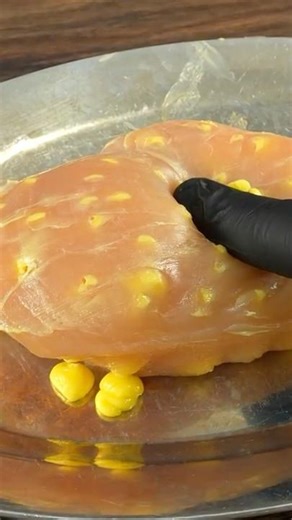 Injecting 1lbs of Butter in Chicken! ￼