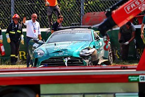 Gros crash pour la voiture de sécurité à Monza !