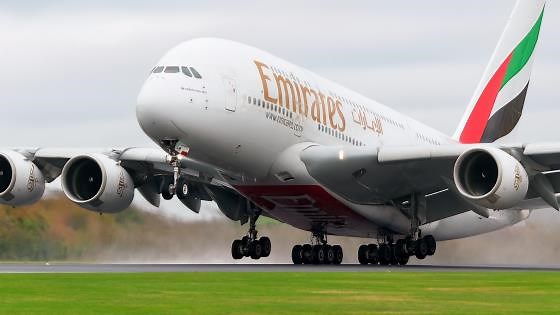 Top 10 Close-Up Plane Take-Offs at Manchester Airport
