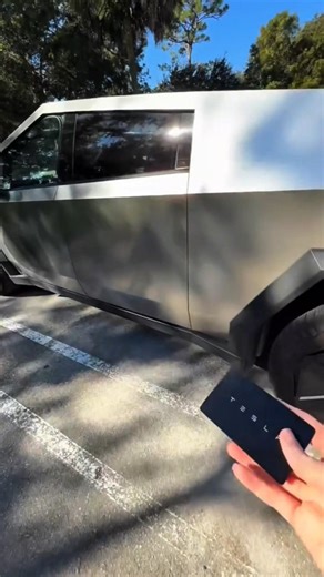 She Found a Cyber Truck Key on Road 😳 #trendingshorts