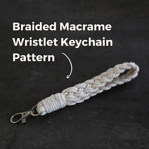 Braided Macrame Wristlet Keychain Pattern: Easy DIY Tutorial (PDF) - Etsy
