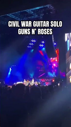 CIVIL WAR GUNS N’ ROSES guitar solo live in Chicago! #slash #gnfnr #rockscene #music #rock