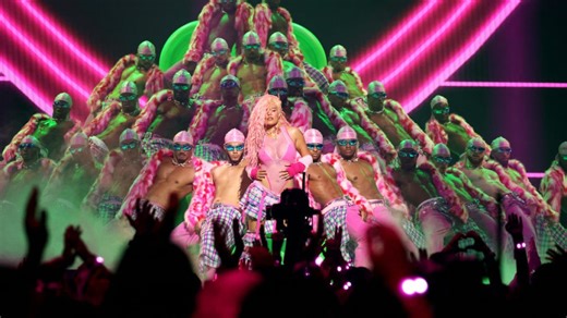 Karol G en Chicago: artistas invitados, entradas, el clima y más sobre el concierto