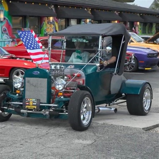 1925 Ford Model T Bucket