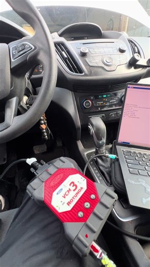 Programación de TCM en una Ford Scape #programming #programacion #ford