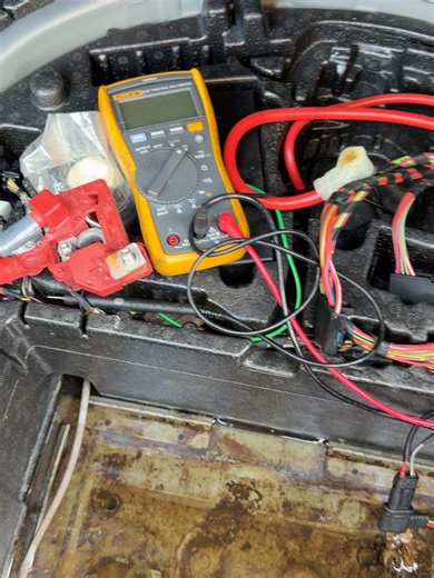 Daniel 🔧 on Instagram: "E64 M6 NO-START after water entered the battery compartment 🚫🔑 This one came in as a “dead car” — no crank, no click, and unstable power at the rear fuse panel. After testing voltage at the jump post and confirming no starter load, the root cause was clear: ✅ Rear power distribution box + relays + connectors were water-contaminated ⚠️ Water intrusion doesn’t just “dry out”… it creates corrosion, backfeeding, and voltage drop, which can take modules