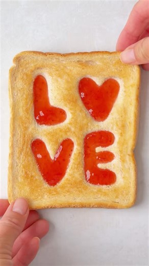 Love Toast ❤️