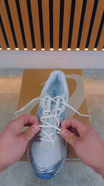 How to Clean and Re-lace New ASICS Trainers