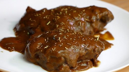 CARRILLERAS DE TERNERA AL VINO TINTO