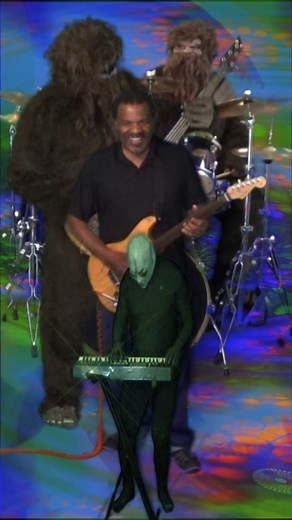 1.2K views · 35 reactions | 7th Fretless Stratocaster Jam With A Bigfoot - The Little Man Returns! | Bicycle | Facebook