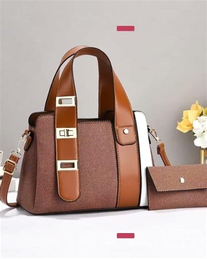 ColorFlex TravelMate: Medium PU Suitcase with Pocket